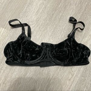 Victoria’s Secret Velvet Demi Black Wired Bra 34B